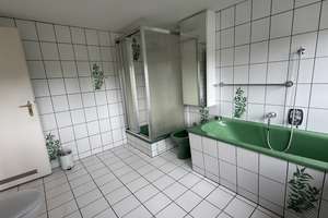 Geräumige Dachgeschosswohnung mit stilvoller Dachterrasse in Solingen-Gräfrath. – Die vollständige Adresse der Immobilie erhältst du vom Anbieter., 42653 Gräfrath, Solingen – Vorschaubild 14