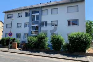 Sofort Verfügbar - Modernisierte 2 Zimmer DG Wohnung in Bieber – Die vollständige Adresse der Immobilie erhältst du vom Anbieter., 63073 Bieber, Offenbach am Main – Vorschaubild 1