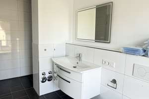 Exklusive Penthousewohnung mit umlaufender Südterrasse, privatem Aufzug und Stellplatz – Hermann-Löns-Str. 22, 51469 Hand, Bergisch Gladbach – Vorschaubild 9