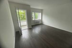 Uni-Nähe: Sanierte 1-Zimmer-Wohnung bald FREI – Tharandter Straße 5/6, 10717 Wilmersdorf, Berlin – Vorschaubild 1