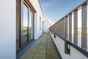 Penthouseleben über den Dächern von Wilmersdorf – 3,5 Zimmer mit drei Terrassen – Die vollständige Adresse der Immobilie erhältst du vom Anbieter., 10715 Wilmersdorf, Berlin – Vorschaubild 5
