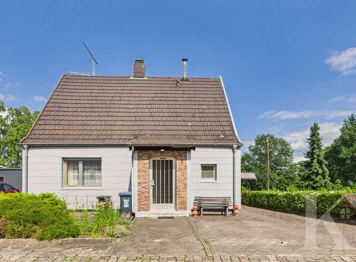 Real Estate Title Image Background