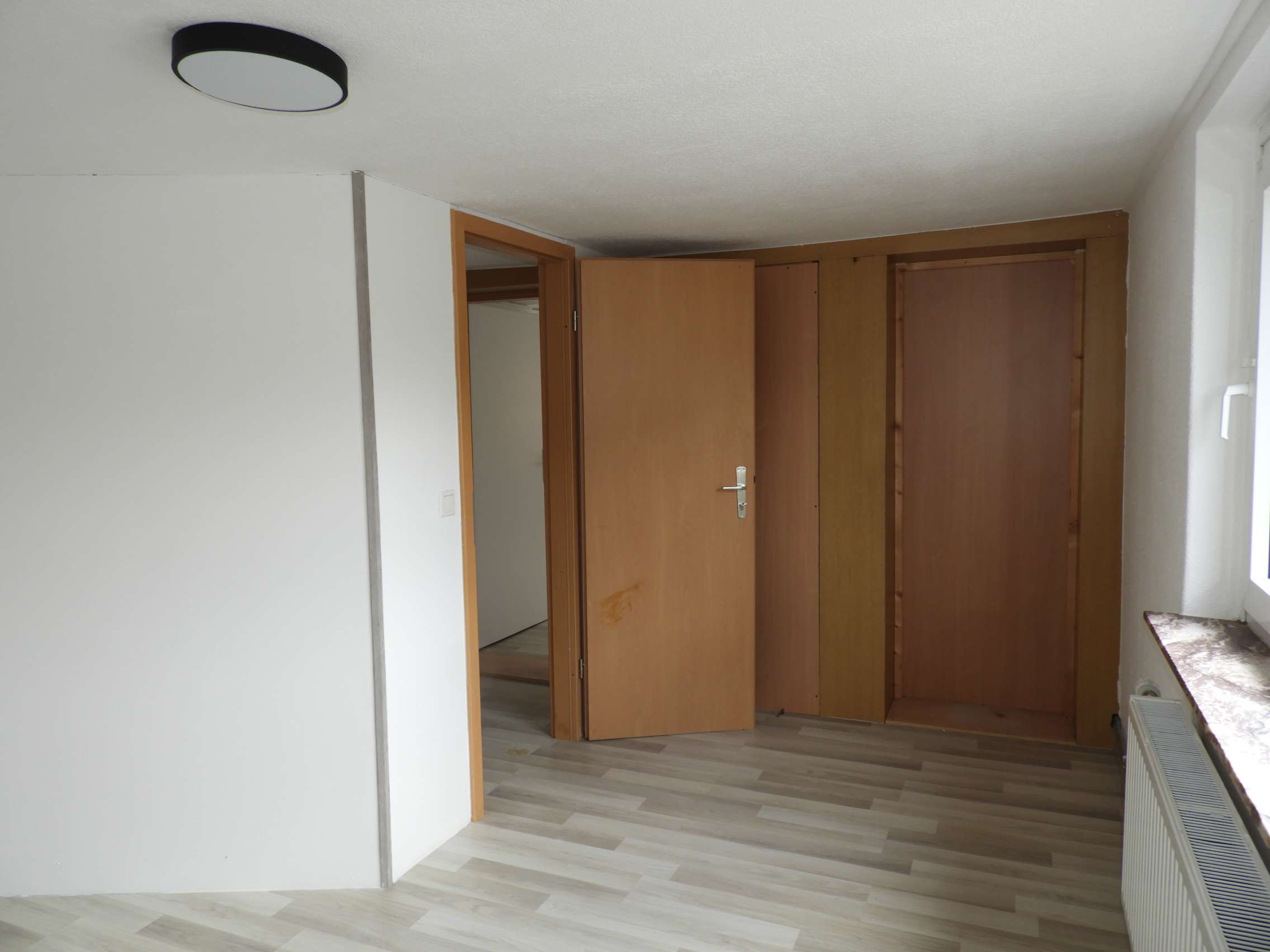 Immobilie in Schellerten - Großes Haus mit neun Zimmer in Oedelum! - Bild 20