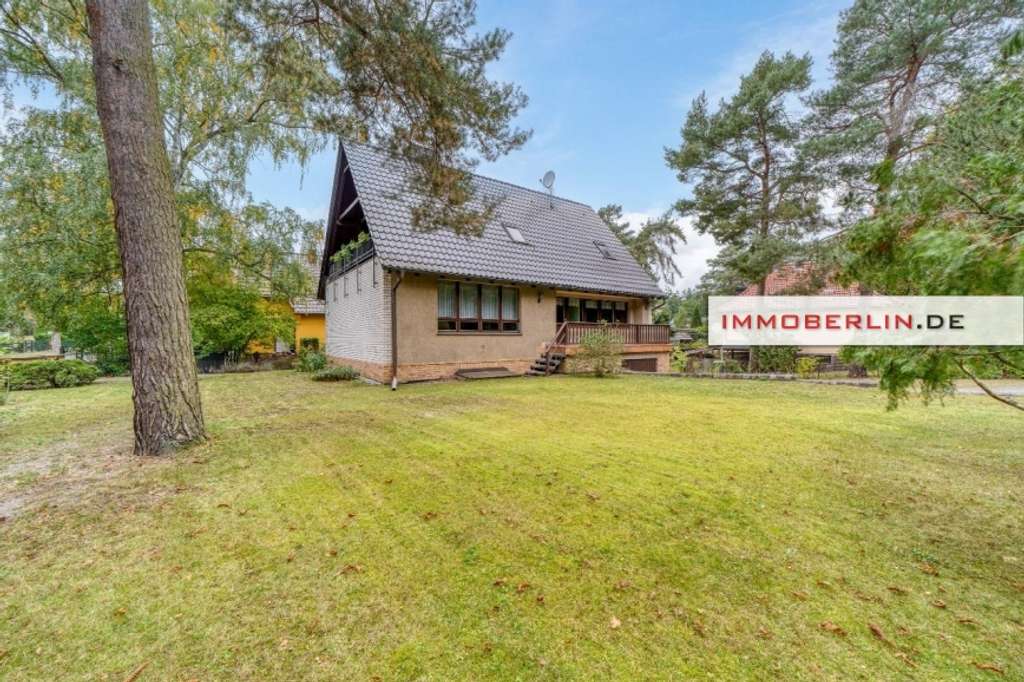 Immobilie in Birkenwerder - IMMOBERLIN.DE - Großartiges Haus mit harmonischem Sonnengarten, Südloggia & Garage in familienfreund - Bild 0