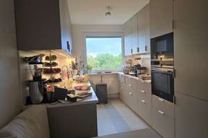 Lichtdurchflutete 3-ZKB mit Balkon, Weitblick und Tiefgaragenplatz – 55128 Bretzenheim, Mainz – Vorschaubild 2