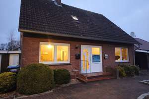 Zweiparteienhaus in top Lage! Ruhig dennoch Zentral gelegen – Die vollständige Adresse der Immobilie erhältst du vom Anbieter., 26871 Papenburg – Vorschaubild 2