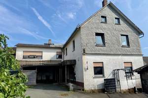 Alle unter einem Dach! Hier ist Platz für die ganze Familie – Die vollständige Adresse der Immobilie erhältst du vom Anbieter., 35080 Bad Endbach – Vorschaubild 1