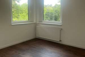 Ansprechende und helle 3,5-Raum-Wohnung in Duisburg – Maxstraße 44, 47166 Alt-Hamborn, Duisburg – Vorschaubild 4