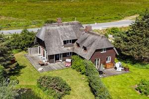 Charmante Haushälfte mit Blick auf das Quermarkenfeuer – Die vollständige Adresse der Immobilie erhältst du vom Anbieter., 25999 Kampen (Sylt) – Vorschaubild 2