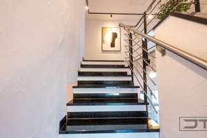 Bindlacher Bestlage mit einzigartigem Fernblick: Stilvoll modernisiertes 2001er EFH mit ELW & Pool! – Die vollständige Adresse der Immobilie erhältst du vom Anbieter., 95463 Bindlach – Vorschaubild 23