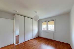 2,5 Zimmer kaufen – 3 Zimmer leben! Sonnige Wohnung mit Süd-Balkon & niedrigen Kosten – Die vollständige Adresse der Immobilie erhältst du vom Anbieter., 12247 Lankwitz, Berlin – Vorschaubild 4