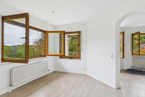 Ihr neues Zuhause in Stuttgart - Süd in ruhiger Lage. Zweifamilienhaus mit Garage und Stellplatz – Die vollständige Adresse der Immobilie erhältst du vom Anbieter., 70569 Kaltental, Stuttgart – Vorschaubild 4
