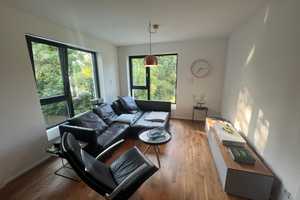 Exklusive 2-Raum-Wohnung mit gehobener Ausstattung (zentral mit Blick ins Grüne + fußläufig zum See) – Ostendstraße 121, 90482 Nürnberg – Vorschaubild 1