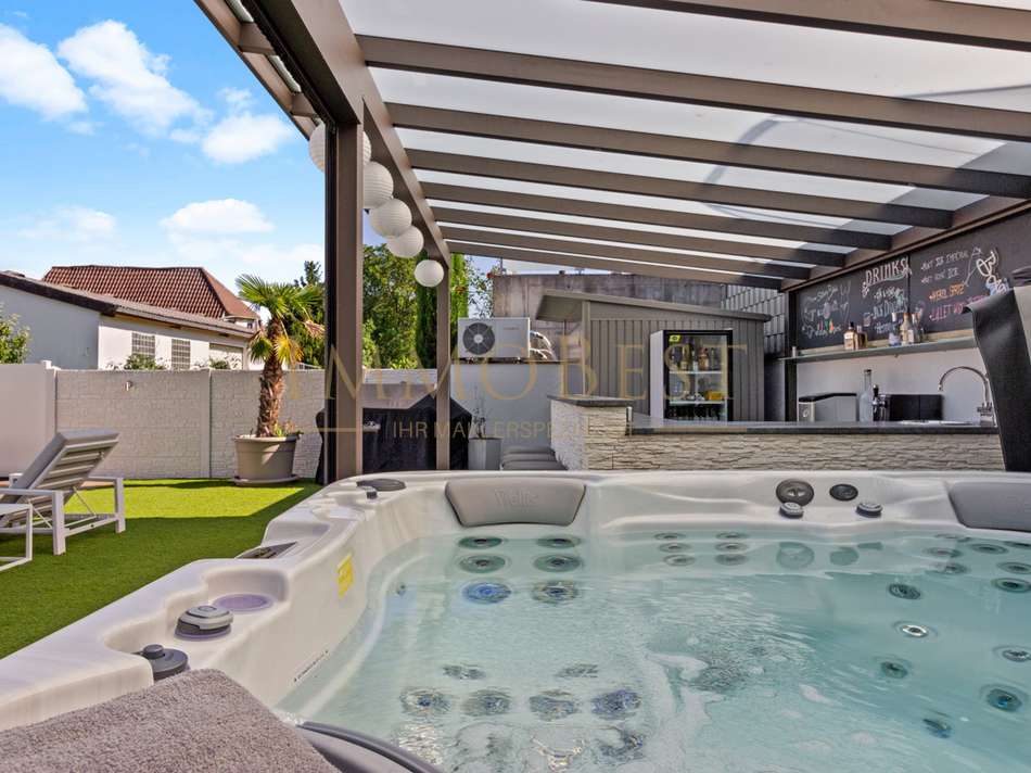 Whirlpool Blick zur BAR