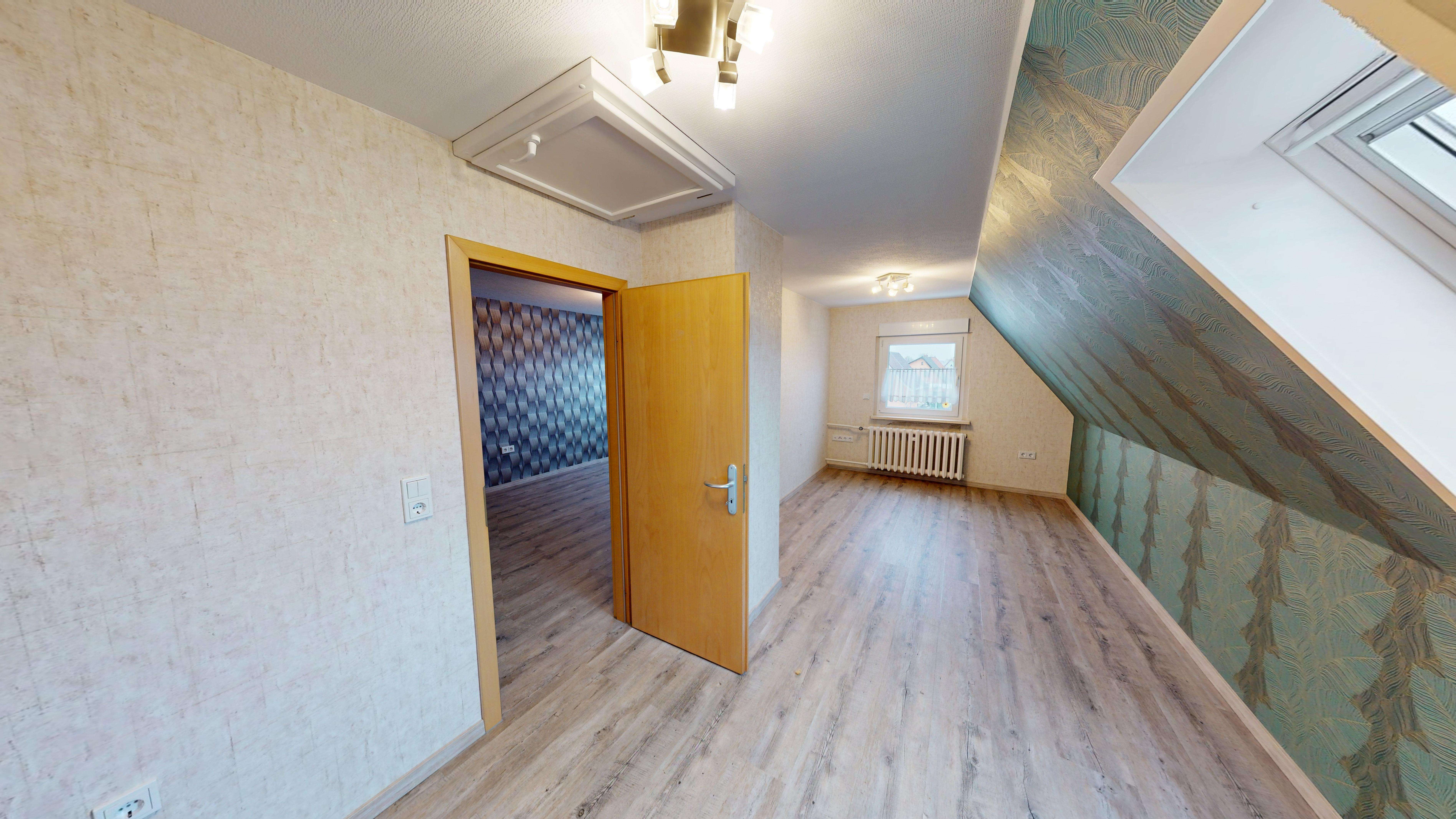 Immobilie in Kölleda - Gepflegte Doppelhaushälfte mit großem Grundstück, Garage und vielseitigem Nebengebäude in Kölleda - Bild 11