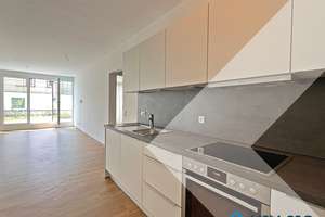 Stadtleben genießen: Attraktive 3-Zimmer-Wohnung mit großer Dachterrasse!