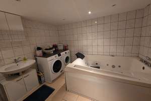 4-Zimmer-Haus mit Jacuzzi-Wellness & Terrasse – zentral in Neumarkt-St. Veit – Die vollständige Adresse der Immobilie erhältst du vom Anbieter., 84494 Neumarkt-Sankt Veit – Vorschaubild 6