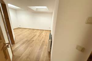 Besondere 3-Raum-Dachgeschoss-Maisonettewohnung mit zwei Bädern, großer Dachterrasse, Kamin & Garage – 2826 Innenstadt, Görlitz – Vorschaubild 23