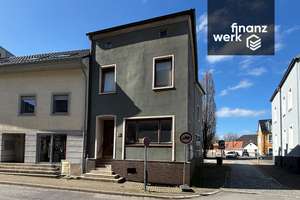 Zentrale Lage trifft Potenzial – Vermietetes Einfamilienhaus in Unna – Die vollständige Adresse der Immobilie erhältst du vom Anbieter., 59423 Unna – Vorschaubild 2