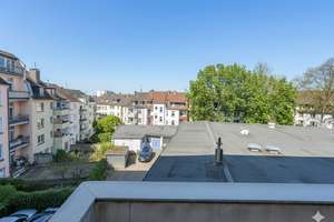 ESSEN-HOLSTERHAUSEN ++ FUßLÄUFIG ZUM UNI-KLINIKUM ++2. OG++3 Zi.++ BALKON ++ 1x KFZ-STELLPL. AM HAUS – Die vollständige Adresse der Immobilie erhältst du vom Anbieter., 45147 Holsterhausen, Essen – Vorschaubild 4