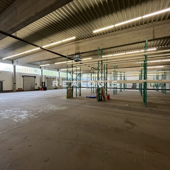 ca. 1.100 m² ebenerdige Hallenfläche in Rahlstedt - provisionsfrei