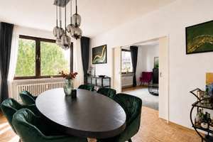 Großzügige 3-Zimmer-Wohnung mit Sonnenbalkon und Skylineblick im beliebten Frankfurter Westend – 60325 Westend-Süd, Frankfurt am Main – Vorschaubild 5