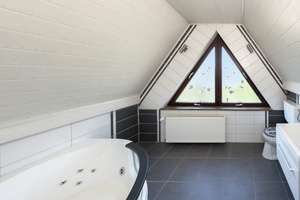 Viel Platz für die Familie – 7-Zimmer-Haus mit Garagen und Carport – Die vollständige Adresse der Immobilie erhältst du vom Anbieter., 38518 Gifhorn – Vorschaubild 14