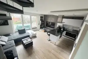 Property thumbnail 1