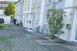 Schönes Reihenhaus in guter Lage von Kaiserslautern. Freundlich wohnen! Tür an Tür auf Du und Du. – Daniel-Häberle-Straße 4H, 67657 Kaiserslautern – Vorschaubild 3
