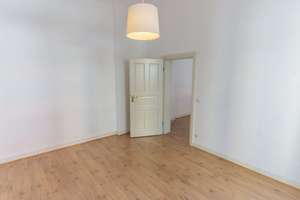 Charmante 2-Zimmer-Altbauwohnung in zentraler Lage von St. Georg – Die vollständige Adresse der Immobilie erhältst du vom Anbieter., 20097 Sankt Georg, Hamburg – Vorschaubild 4