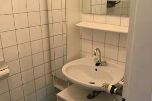 Ansprechende und gepflegte 3-Raum-DG-Wohnung in stadtzentraler Lage in Aachen – Ungarnstraße 10, 52070 Jülicher Straße, Aachen – Vorschaubild 11
