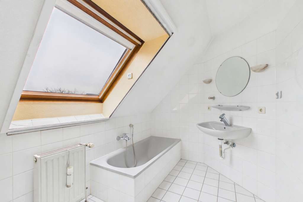 Immobilie in Hilgermissen - Ihr neues Zuhause: Eine Doppelhaushälfte mit durchdachter Raumaufteilung & Gestaltungsmöglichkeiten - Bild 4