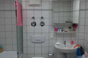 Wohnen mit Charakter: 2-Zimmer-Erdgeschosswohnung in Erfurt-Niedernissa – Die vollständige Adresse der Immobilie erhältst du vom Anbieter., 99099 Niedernissa, Erfurt – Vorschaubild 5