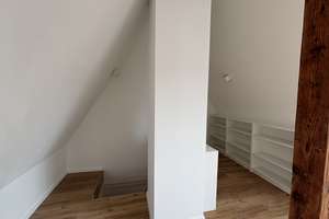 Möblierte, helle Dachgeschosswohnung nach Sanierung – Planckstraße 1, 70184 Gablenberg, Stuttgart – Vorschaubild 9