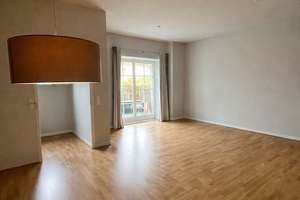 Barrierefreie Wohnung in Köln-Worringen in hist. Hofanlage! Terr., Pk, Wa-Bad m. Dusche,  Stellpl. – St-Tönnis-Straße 40e, 50769 Worringen, Köln – Vorschaubild 7