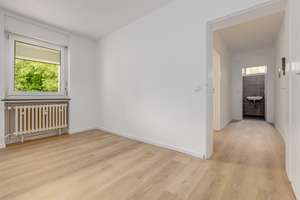 Modernisiert & bezugsfrei: 2-Zimmer-Wohnung mit Balkon *Provisionsfrei* – Die vollständige Adresse der Immobilie erhältst du vom Anbieter., 60529 Schwanheim, Frankfurt am Main – Vorschaubild 4