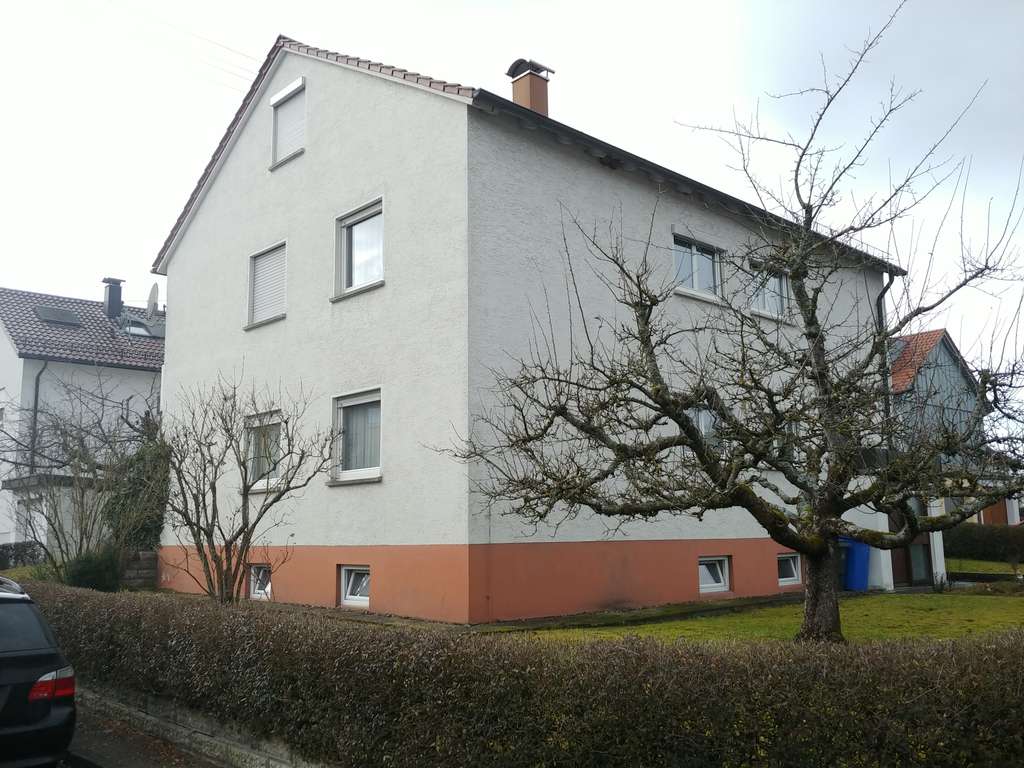 Immobilie in Schwäbisch Gmünd - 2-Familienhaus mit kl. ELW im DG in Schw.Gmünd-Bettringen - Bild 1