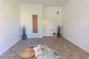 1-Raum-Wohnung mit offener Küche und Balkon – Str. Usti nad Labem 35, 9119 Kappel, Chemnitz – Vorschaubild 2