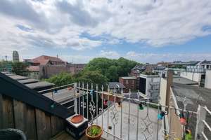 Traumhafte 2-Zimmer-Dachgeschosswohnung mit Balkon über den Dächern von   Pempelfort – Die vollständige Adresse der Immobilie erhältst du vom Anbieter., 40479 Pempelfort, Düsseldorf – Vorschaubild 3