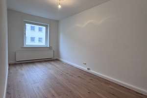 WG-Geeignet - Frisch sanierte Wohnung samt EBK  in TOP-Lage zu vermieten! – Widemannstraße 7, 30625 Kleefeld, Hannover – Vorschaubild 2