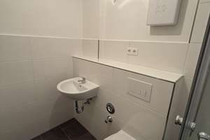 Erstbezug nach Sanierung: 3,5-Zimmer-Wohnung + Sackgassenendlage + große Fensterfronten + Balkon – Koerstr. 7, 44143 Wambel, Dortmund – Vorschaubild 9
