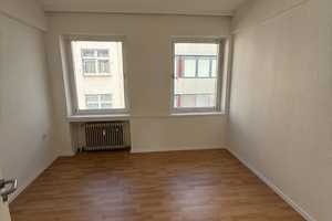 Kernsanierte 2,5-Zimmer-Wohnung mit großem Balkon in zentraler Lage  von Oberhausen – Lothringerstr 2, 46045 Oberhausen – Vorschaubild 3