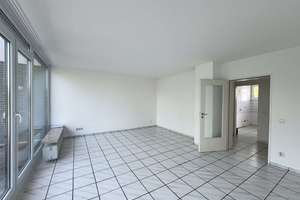 CHARMANTE 2-RAUM DACHGESCHOSSWOHNUNG IN KÖLN MÜNGERSDORF - DACHTERRASSE - AUFZUG - BLICK INS GRÜNE – Die vollständige Adresse der Immobilie erhältst du vom Anbieter., 50933 Müngersdorf, Köln – Vorschaubild 7