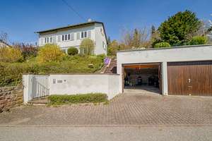 Stilvolles Einfamilienhaus mit großem Entwicklungspotenzial und Doppelgarage in sonniger Hanglage – Die vollständige Adresse der Immobilie erhältst du vom Anbieter., 75181 Eutingen, Pforzheim – Vorschaubild 32