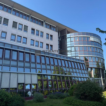 Fußläufig zum Hauptbahnhof - Riesiges Stellplatzangebot - Barrierefreier Zugang