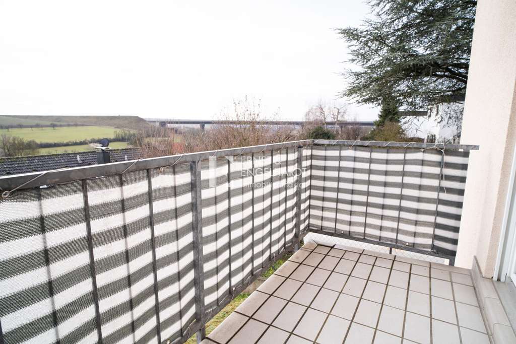 Immobilie in Kürnach - Attraktive 1,5-Zimmer-Wohnung mit großzügigem Schnitt in gefragter Lage inkl. Stellplatz - Bild 4