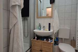 Gepflegtes 2-Zimmer-Apartment mit Laminat und EBK zum fairen Preis** – Berchtesgadener Straße 47, 1279 Laubegast, Dresden – Vorschaubild 12