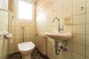 Familienhaus mit großem Südgarten und viel Potenzial in Mannheim-Schönau – Die vollständige Adresse der Immobilie erhältst du vom Anbieter., 68307 Schönau, Mannheim – Vorschaubild 6