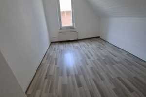 Ansprechende 4,5-Zimmer-Wohnung in Gelsenkirchen-Sutum – Gelsenkirchen – Vorschaubild 3