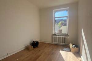 Schönes WG-Zimmer in einer Studenten-WG